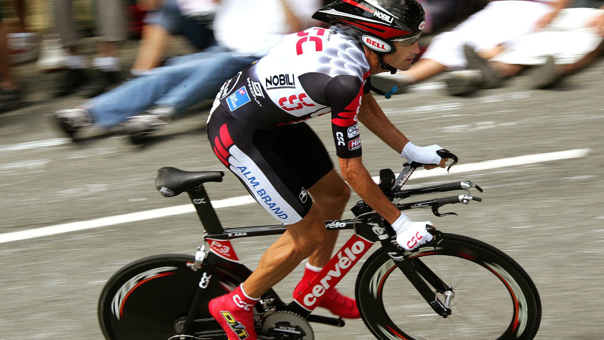 《《穿越火线》1.2版本上线，游戏平衡性大调整》，改版穿越火线